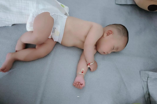 弥勒三岁宝宝干呕